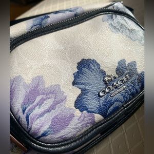 Coach floral belt bag 🌺
